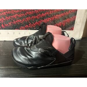 Nike Air Zoom Pulse Nursing Shoes Slip Triple Black Mens Size 7.5